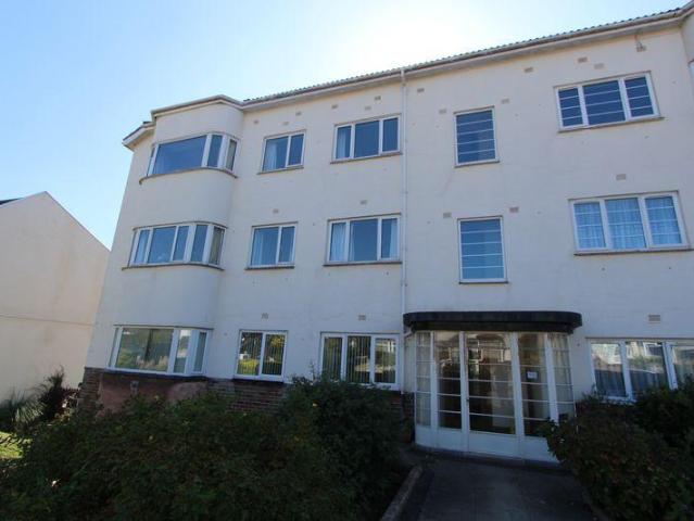 Flat for sale in Colwyn Bay, Wales