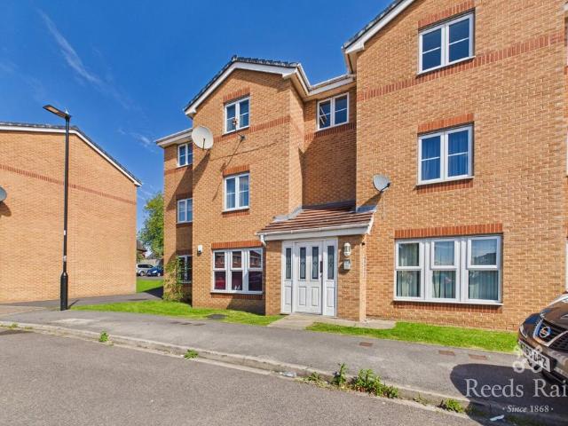 Flat for sale in Firth Park, South Yorkshire