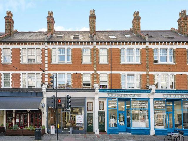 Flat for sale in St Margarets, Greater London