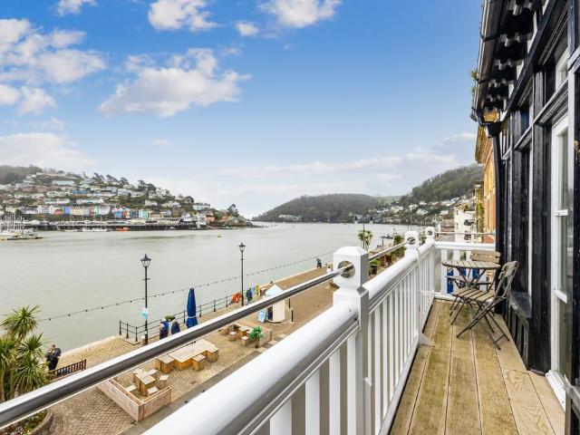 Flat for sale in Strode, Devon