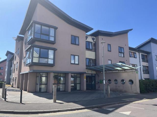 Flat for sale in Port Marine, Portishead