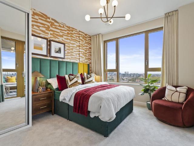 Flat for sale in London, Isle Of Man