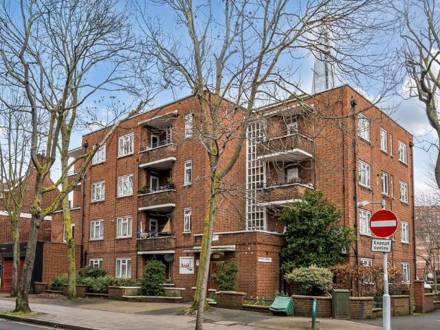 Flat for sale in The Borough, Greater London
