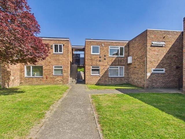 Flat for sale in Lower Halliford, Surrey