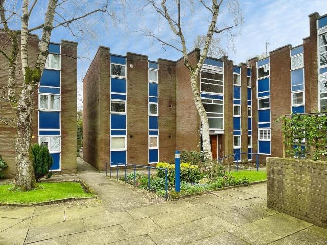 Flat for sale in Georgia, Greater Manchester