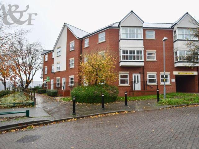 Flat for sale in Gravelly Hill, West Midlands