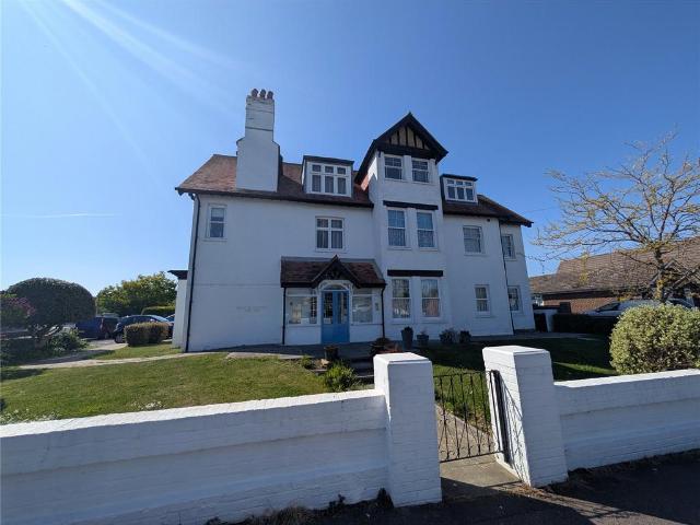 Flat for sale in Lee-on-the-solent, Lee-on-the-Solent