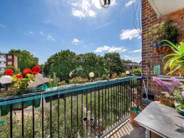 Flat for sale in Patmore Estate, Nine Elms