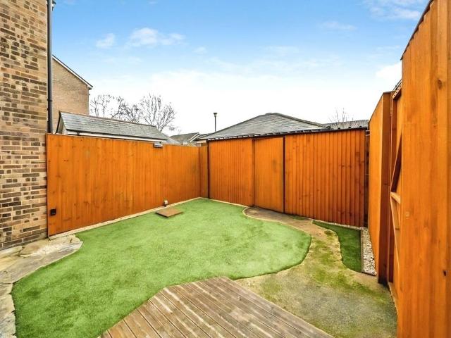 Flat for sale in Hanworth, Bracknell