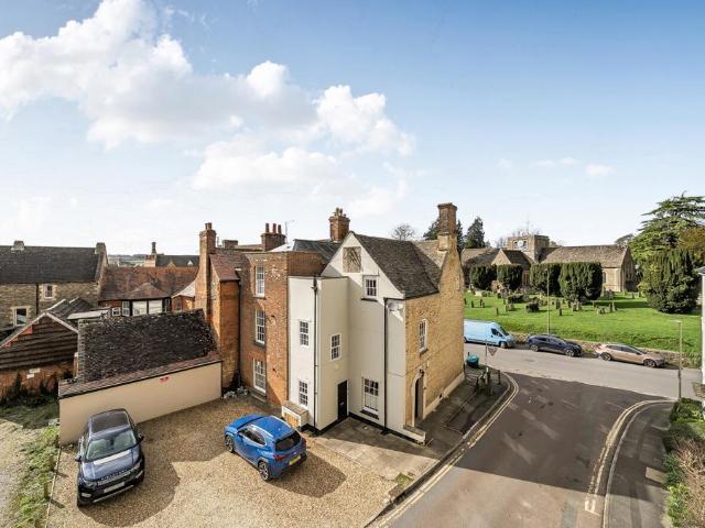 Flat for sale in Great Faringdon, Dromore