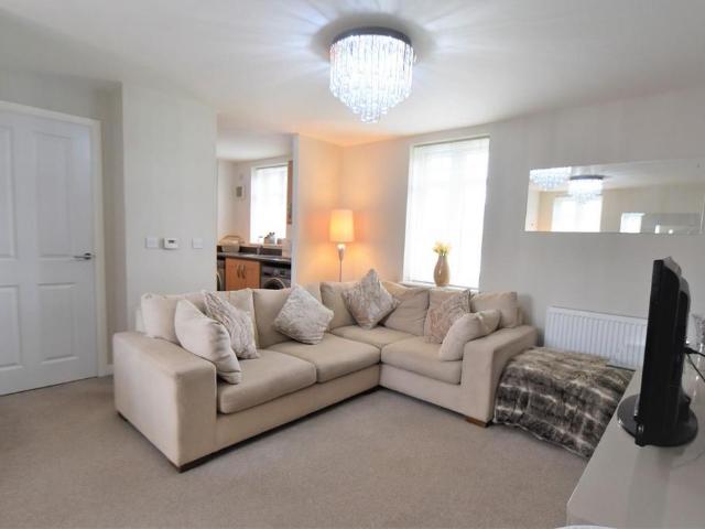 Flat for sale in Thinford