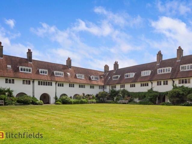 Flat for sale in Golders Green, Isle Of Man