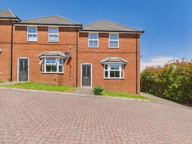 Flat for sale in Chesham