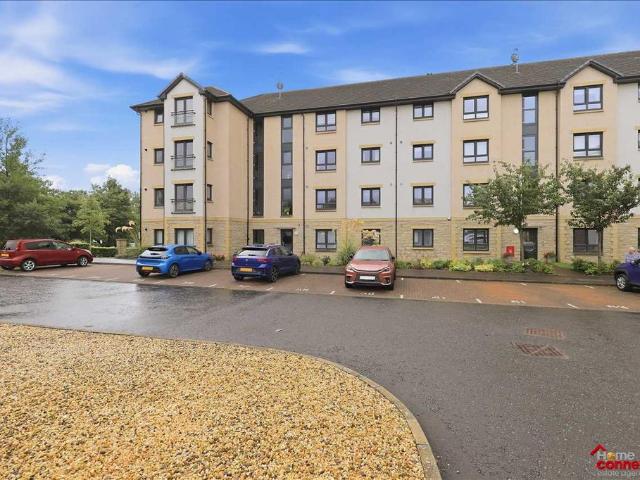 Flat for sale in The Village, Barassie