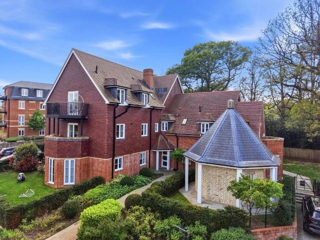 Flat for sale in Cockfosters, Isle Of Man