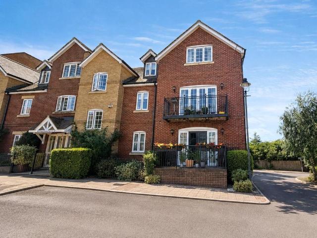 Flat for sale in Westbury, Wiltshire