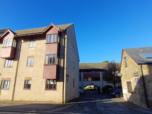 Flat for sale in Chipping Norton, Black Bourton