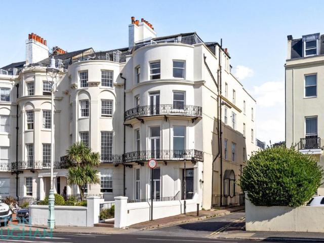 Flat for sale in Kemptown, Brighton & Hove