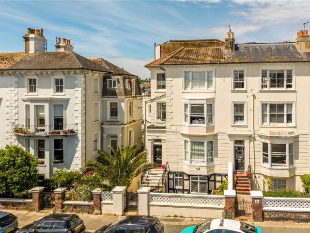Flat for sale in Aldrington