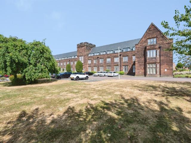 Flat for sale in West Midlands