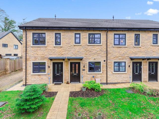 Flat for sale in Cross Hills, North Yorkshire