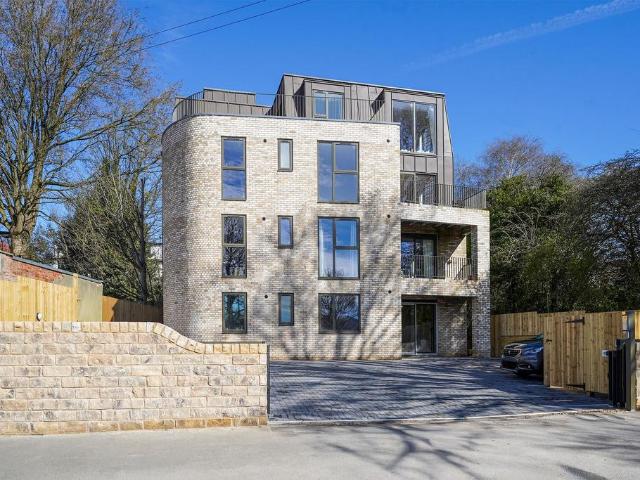 Flat for sale in Crosspool, Isle Of Man