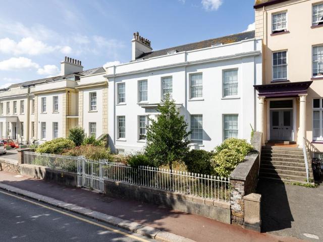 Flat for sale in St Helier, Greater London