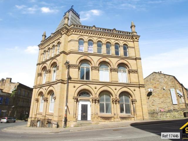 Flat for sale in Batley, Kirklees