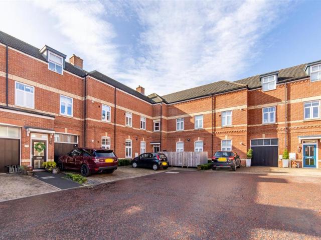 Flat for sale in Stannington, Northumberland