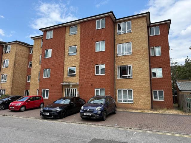 Flat for sale in Hyson Green, Haddon