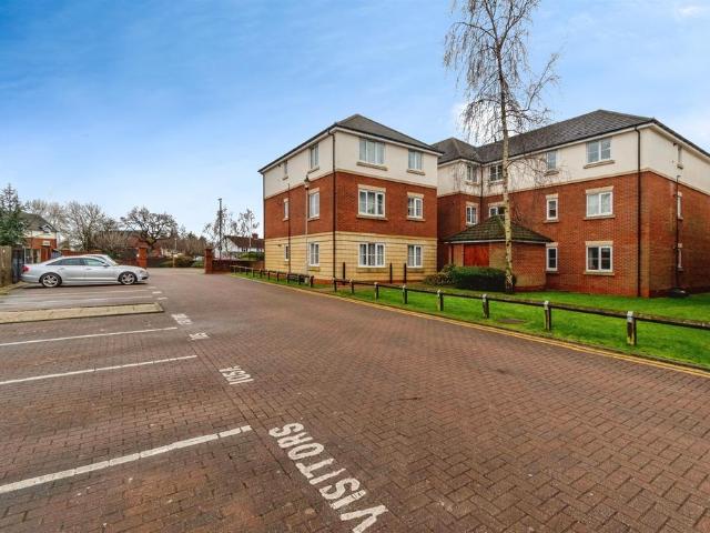 Flat for sale in Aldridge, West Midlands