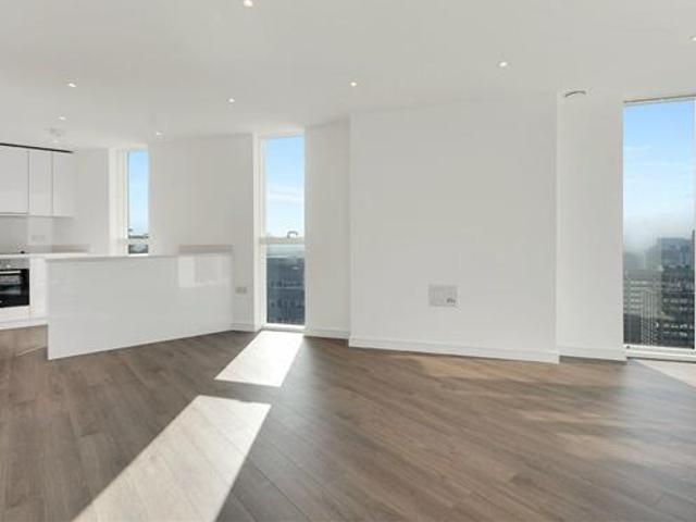 Flat for sale in London Borough of Croydon, Isle Of Man