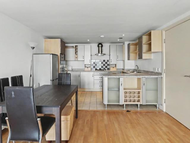 Flat for sale in City Centre, Georgia
