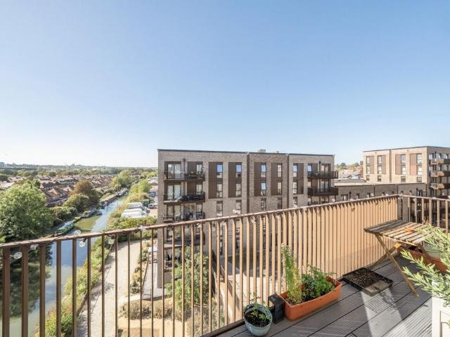 Flat for sale in London Borough of Brent, Greater London