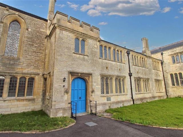 Flat for sale in Trowbridge