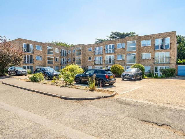 Flat for sale in St Marks, Maidenhead