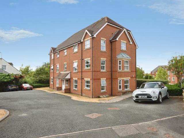 Flat for sale in Shaver's End, West Midlands
