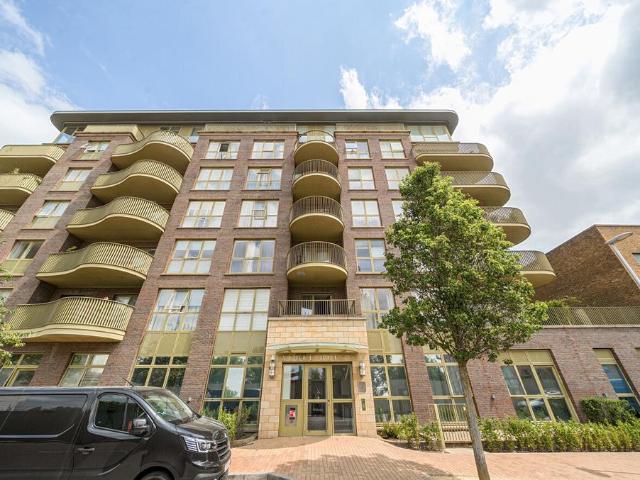 Flat for sale in Kidbrooke, Greater London