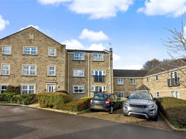 Flat for sale in Fulneck, West Yorkshire