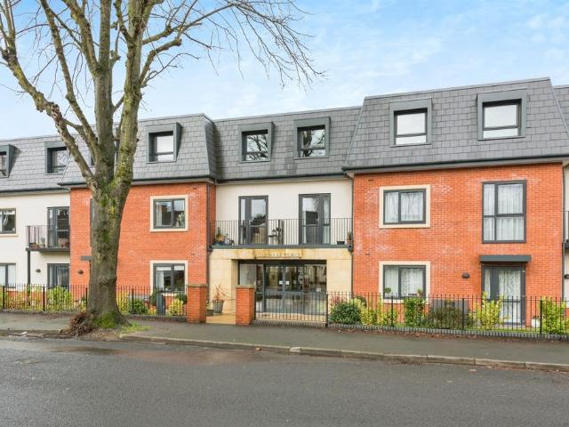 Flat for sale in Sutton Coldfield, West Midlands