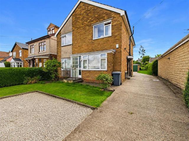 Flat for sale in Meadowhead, South Yorkshire
