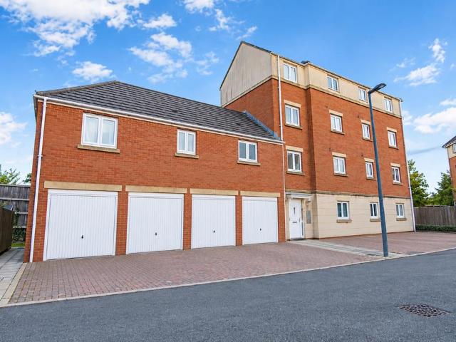 Flat for sale in Bradley Stoke