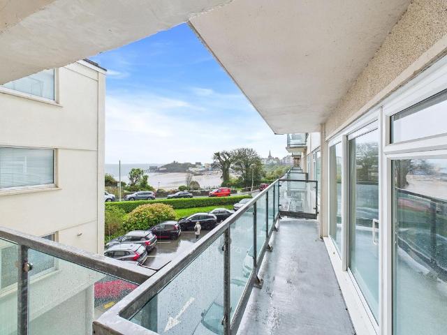 Flat for sale in Tenby, Wales