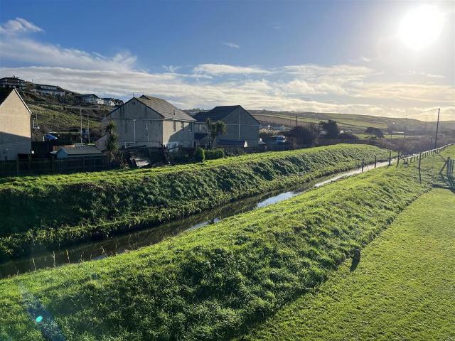 Flat for sale in Penwartha Coombe, Cornwall