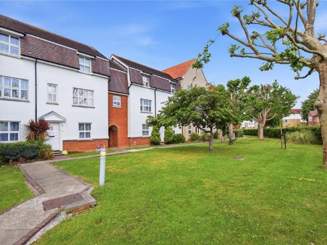 Flat for sale in Chelmsford, Essex