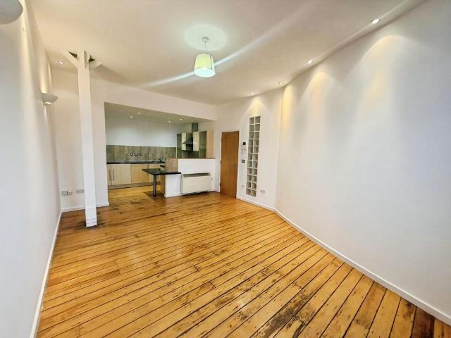 Flat for sale in Leylands, West Yorkshire