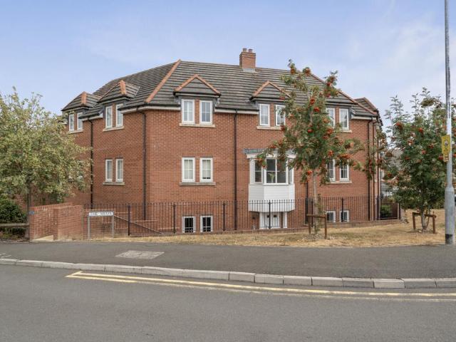 Flat for sale in Woodshaw, Royal Wootton Bassett