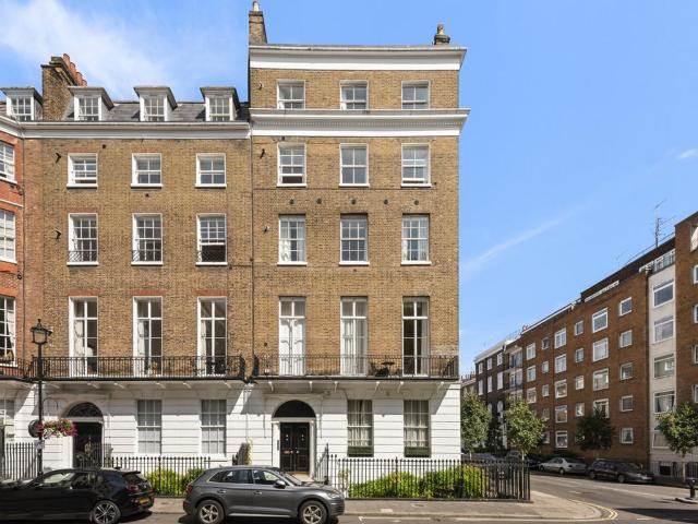 Flat for sale in Marylebone, Greater London