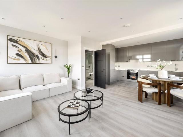 Flat for sale in Greater London