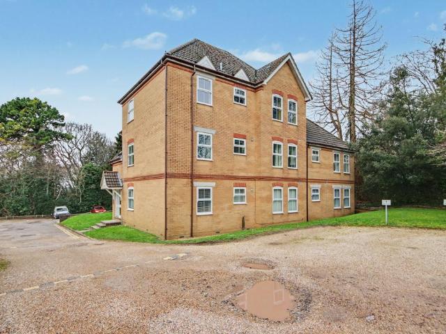 Flat for sale in Midanbury, Isle Of Man